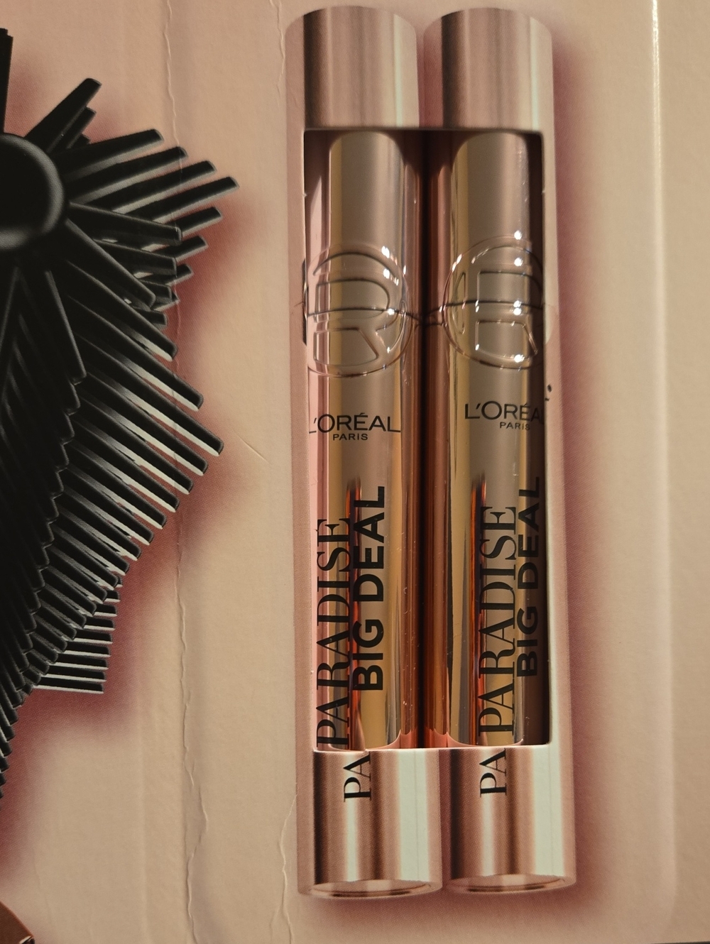 L'Oreal Big Deal Mascara in Rose Gold and Black - Picture 3 of 5